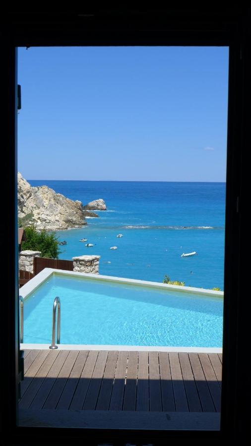 Caltabania Suites Áyios Nikítas Extérieur photo